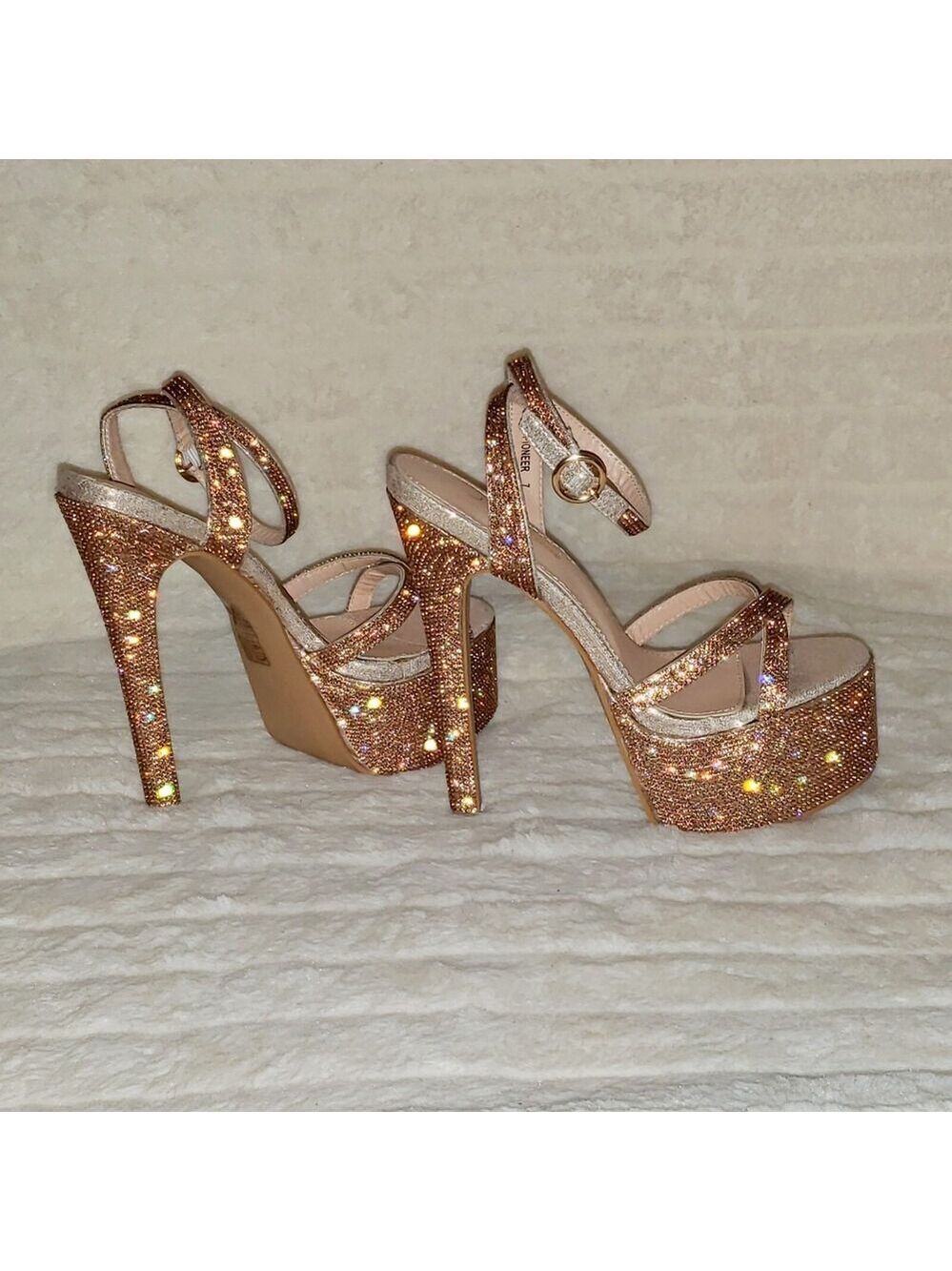 NIB Bejeweled Pandora Rose Gold Sparkling Rhinestone Platform 6.5" Heels Shoes